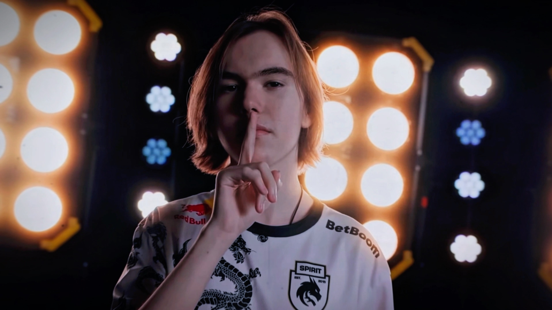 跌宕剧情，英雄结尾！G2逆转Vitality进入决赛