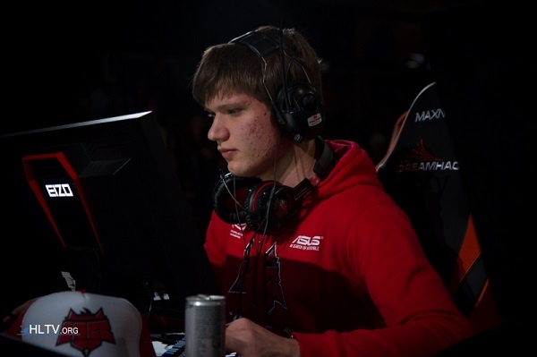 Liquid和FaZe在PGL布加勒斯特2025的首场比赛中遭遇失利