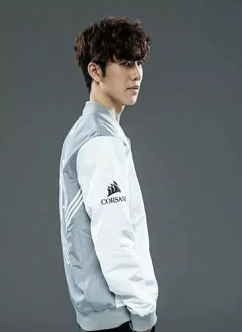 NAVI, Team Spirit , G2 和 FaZe 在 IEM Katowice 2025 之后领先年度俱乐部激励